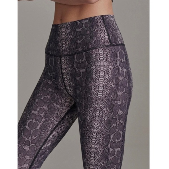 Varley Blush Boa Luna Leggings - Picture 2 of 5